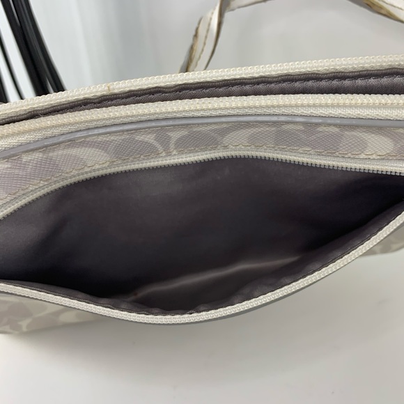 Coach Wristlet - Picture 6 of 6